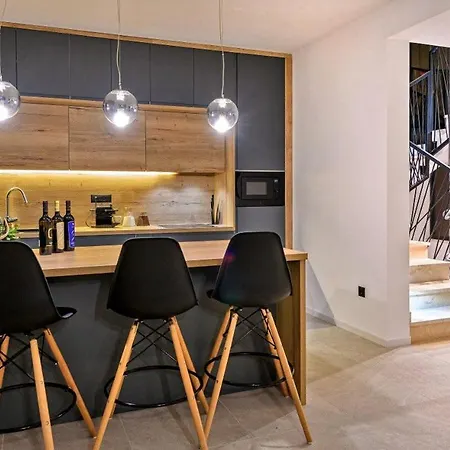 4br Prestigious With Heated Pool In Trogir Villa Marina
